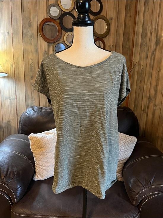 J. Jill Tops - J. Jill Olive Green Scoop Neck Short Sleeve Top Cotton Casual Relaxed